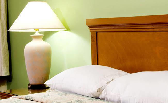 Shut Eye Hotel Alexander Екстер'єр фото